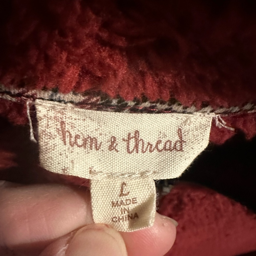 Hem & Thread Sherpa pullover - Picture 2 of 8